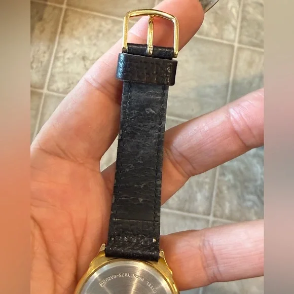 Vintage Lorus Quartz Disney Mickey Melody Alarm Watch - Gold Tone - Picture 9 of 16